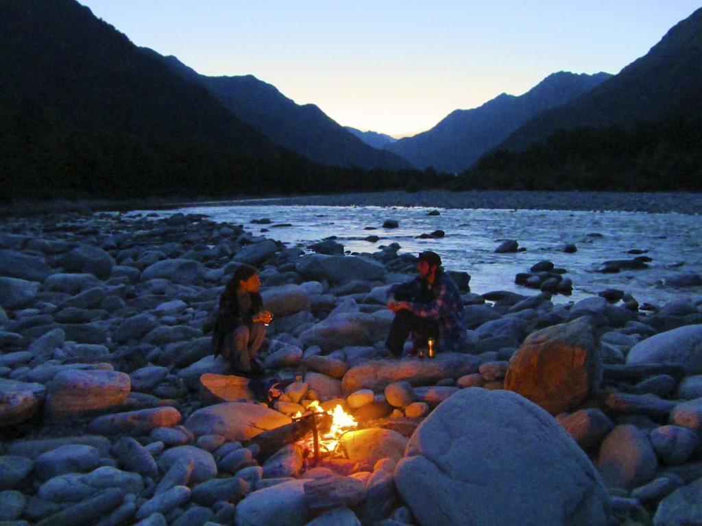 Хостел Baracca Backpacker Aurigeno Экстерьер фото